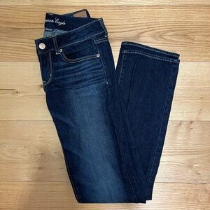 American Eagle Low Rise Stretch Straight Jeans